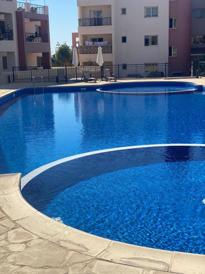 Beautiful Apartment Near The Sea And A Large Private Garden Paphos Luaran gambar