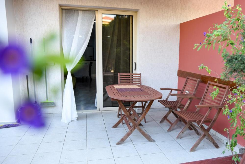 Beautiful Apartment Near The Sea And A Large Private Garden Paphos Luaran gambar