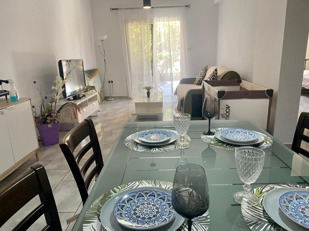 Beautiful Apartment Near The Sea And A Large Private Garden Paphos Luaran gambar