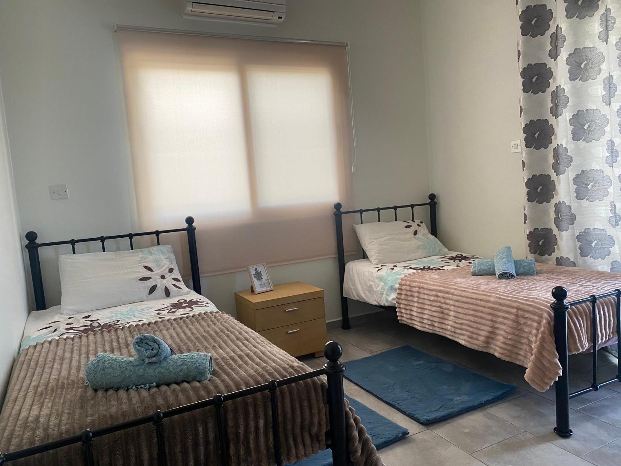 Beautiful Apartment Near The Sea And A Large Private Garden Paphos Luaran gambar